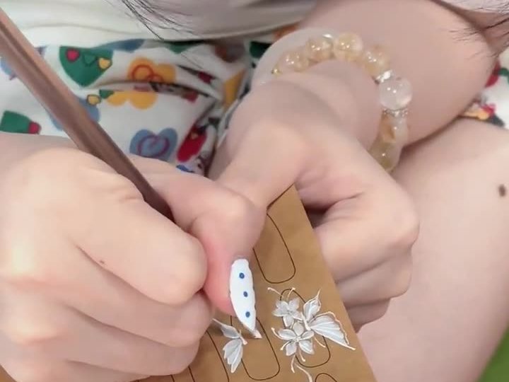 美甲贴钻实操