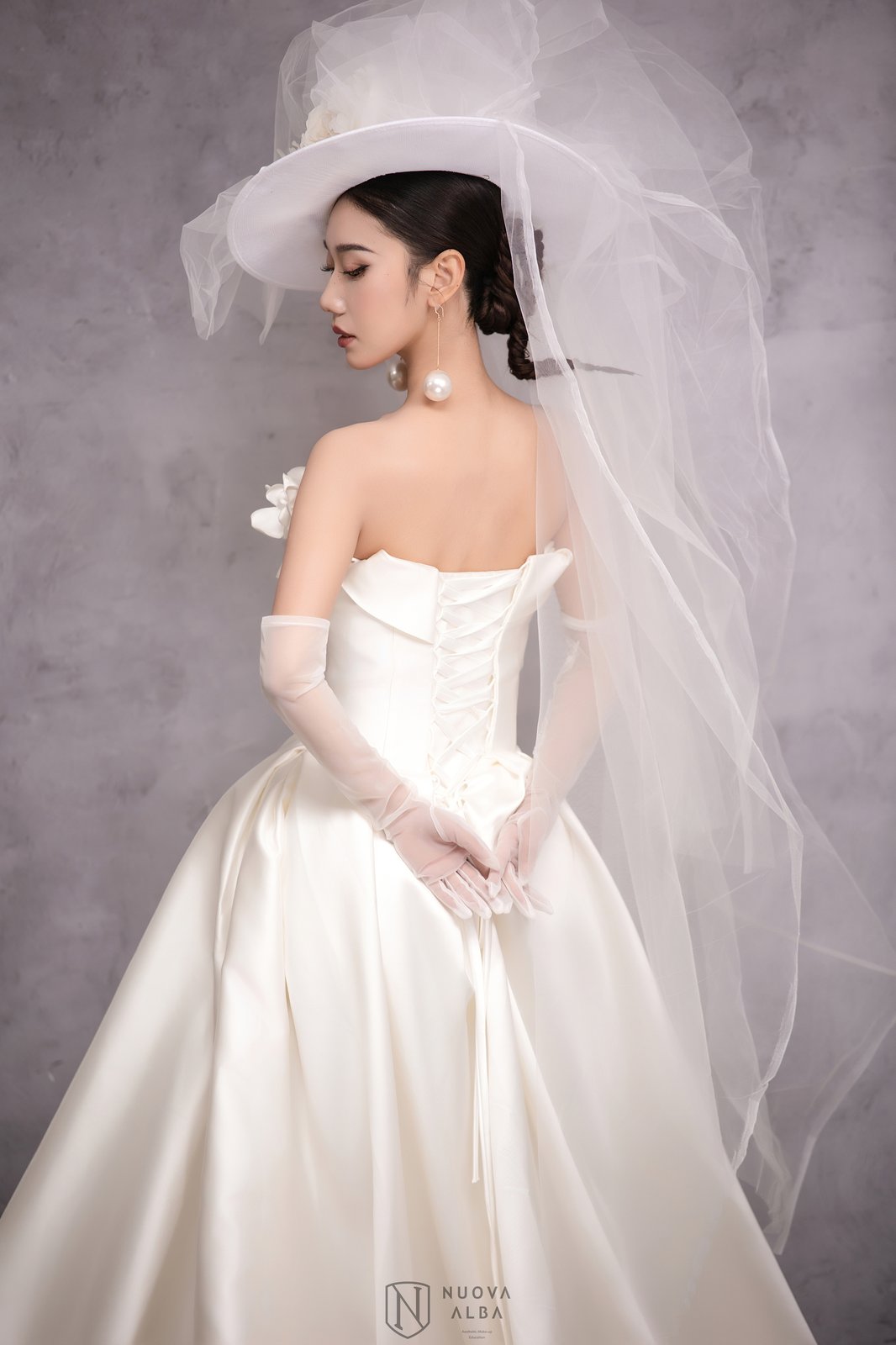写真-大花礼帽法式复古婚纱造型-竖屏-B-464