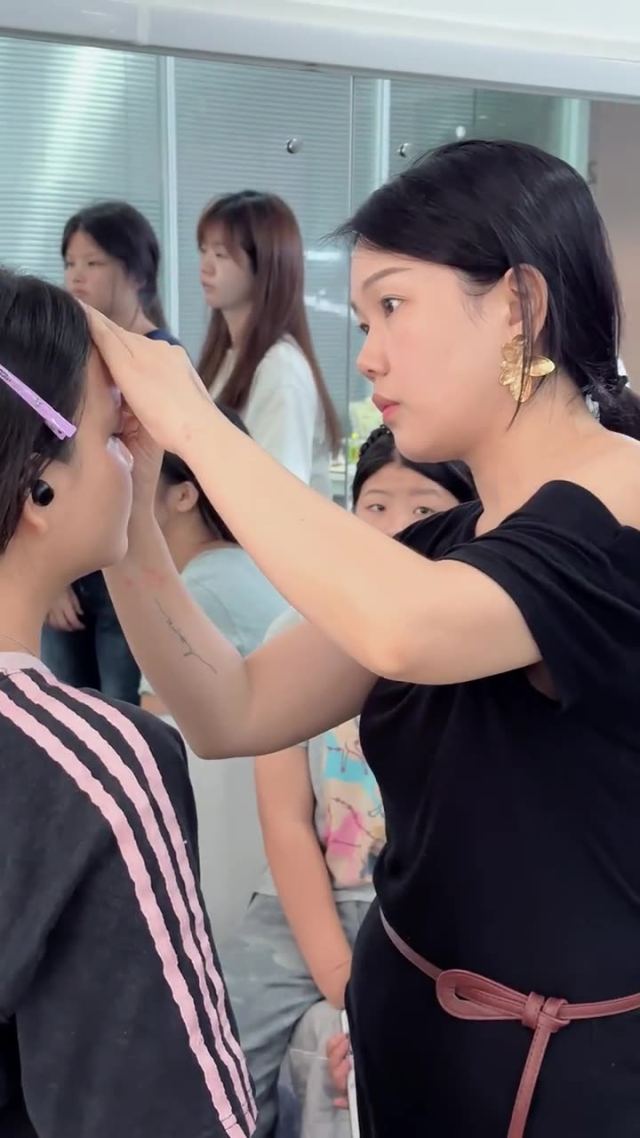 纹绣课堂 · 现场演示