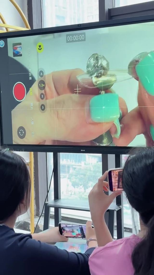 美甲课堂 · 高清镜头实操