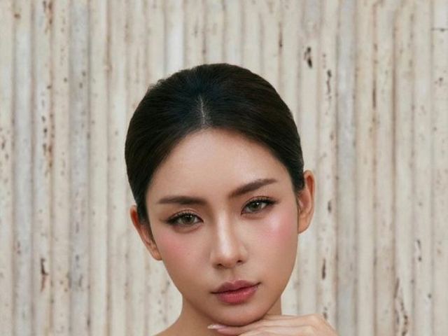 定妆不脱妆：散粉和定妆喷雾怎么用