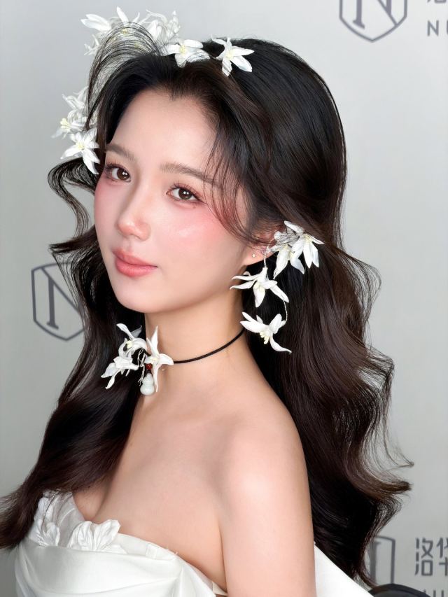 2026-课堂-素雅白花温柔氛围感写真妆造-竖屏-A