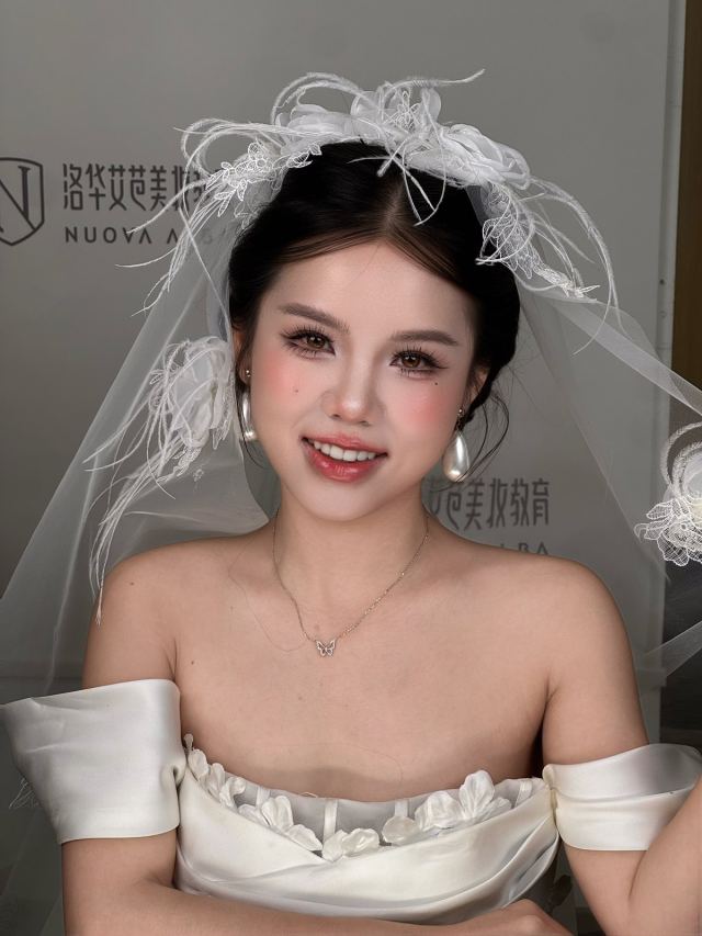 2026-课堂-婚礼主婚纱