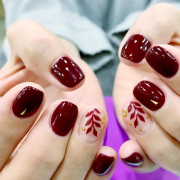 <b>学美甲多少钱？</b>