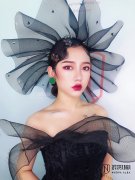 <b>白领如何学习化妆</b>
