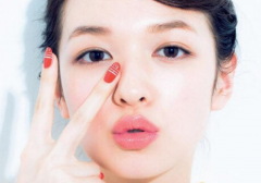<b>新手如何化妆，新手化妆步骤有哪些</b>
