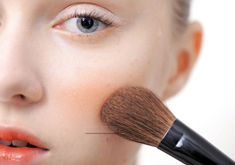 学化妆需要哪些条件？