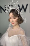 <b>学化妆好不好，前景怎么样？</b>