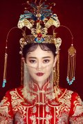 <b>新学员怎么选择适合自己的化妆课程</b>