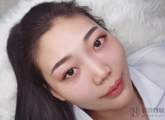 <b>湘潭专业纹绣师培训学校告诉你眉毛做</b>