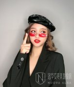 <b>长沙专业化妆学校告诉你鼻影的画法</b>